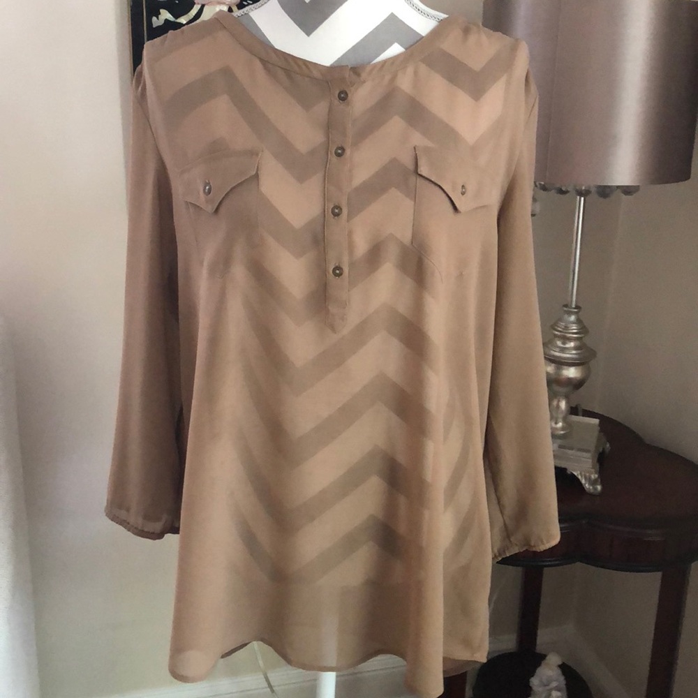 🎉Nine West Taupe Sheer Top- Host Pick